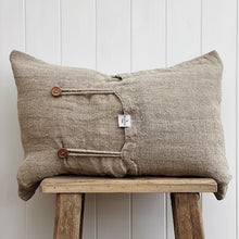 Load image into Gallery viewer, Angaston Handloomed Cushion Cover (reversible) - Button closure/ 40x60cm
