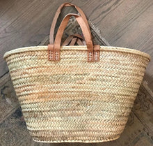 Load image into Gallery viewer, Moroccan Palm Basket with double handle leather Straps.
