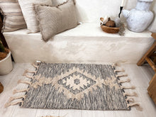 Load image into Gallery viewer, Bhadohi Cotton Rug
